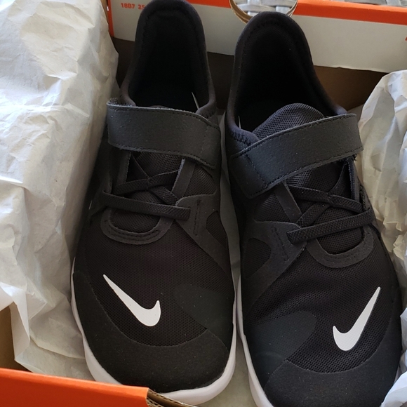 nike free rn boys